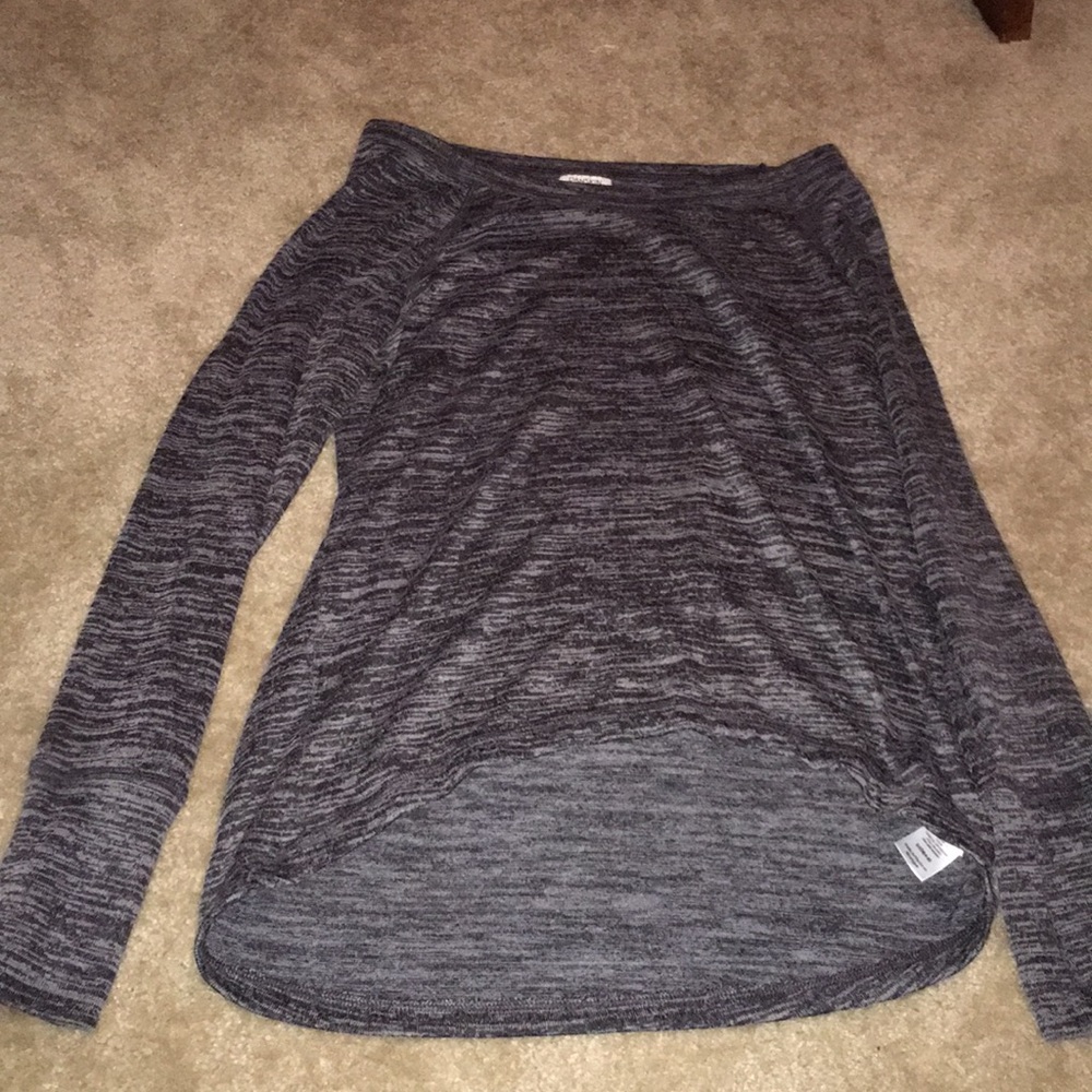 Athletic shirt